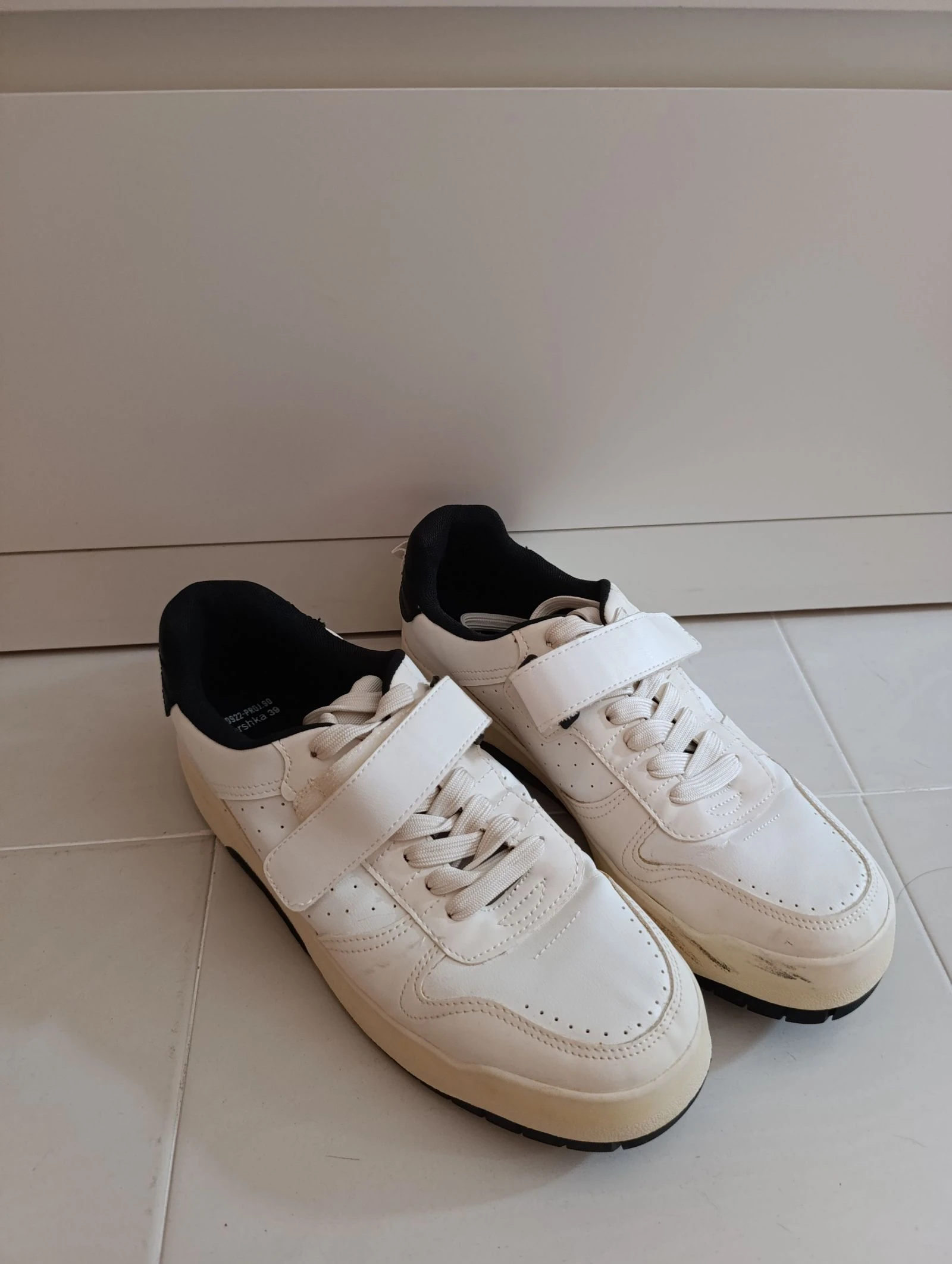 Chaussures Bershka taille 39 – photo 2